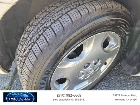 Used 2004 Toyota Avalon XLS FWD image 23
