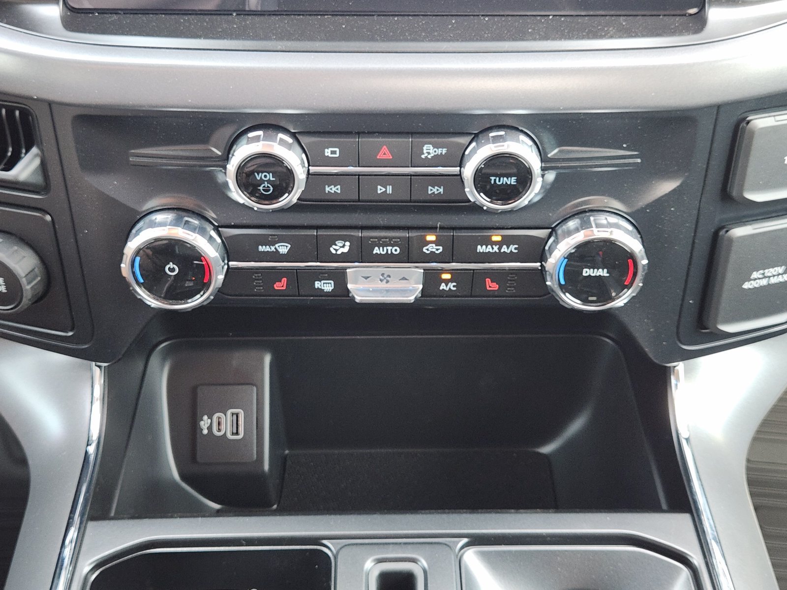 New 2026 Ford F150 XLT w/ Equipment Group 302A MID RWD image 19