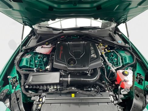 New 2026 Alfa Romeo Giulia w/ Driving Assist Package RWD image 17