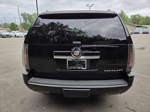 Used 2013 Cadillac Escalade Premium AWD/4WD image 5