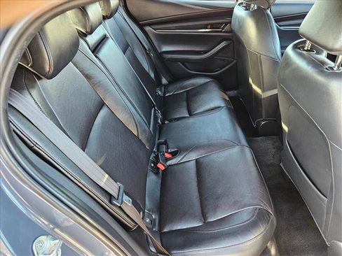 Used 2019 MAZDA MAZDA3 Hatchback w/ Premium Package image 18