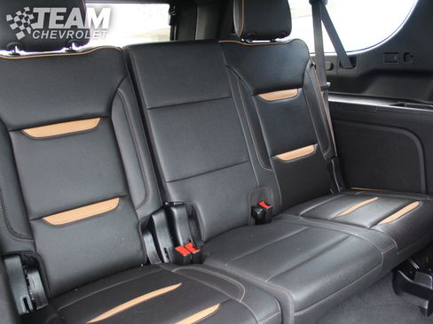 Used 2024 GMC Yukon XL AT4 w/ AT4 Premium Plus Package image 27