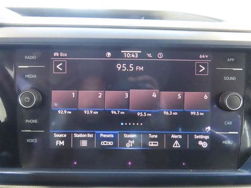 Used 2022 Volkswagen Taos SE AWD/4WD image 24