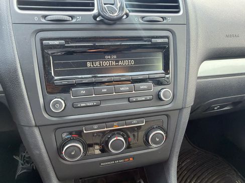 Used 2012 Volkswagen Golf 2-Door FWD image 6
