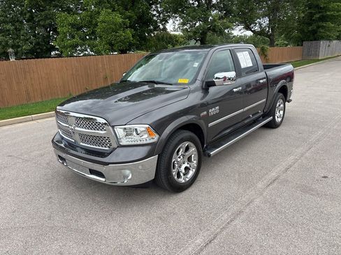 Used 2018 RAM 1500 Laramie w/ Convenience Group AWD/4WD image 1
