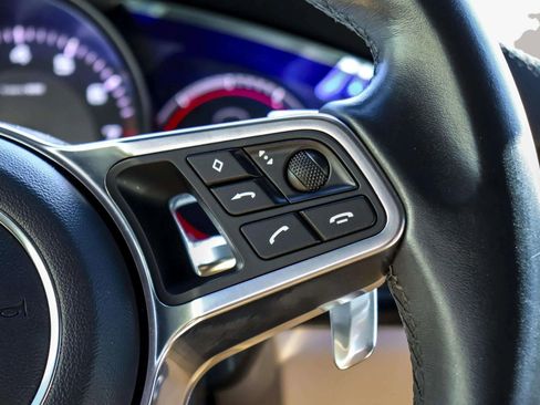 Used 2019 Porsche Cayenne image 25