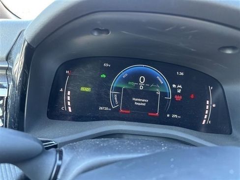 Used 2025 Toyota Camry SE w/ Convenience Package image 21