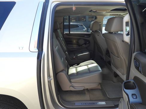 Used 2015 Chevrolet Suburban LT AWD/4WD image 34