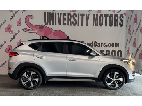 Used 2018 Hyundai Tucson Value FWD image 10