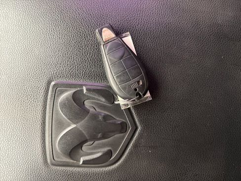 Used 2015 RAM 1500 Sport w/ Remote Start & Security Group image 35