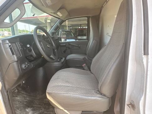 Used 2017 Chevrolet Express 3500 3500 3DR EXTENDED CARGO VAN/V8 image 11