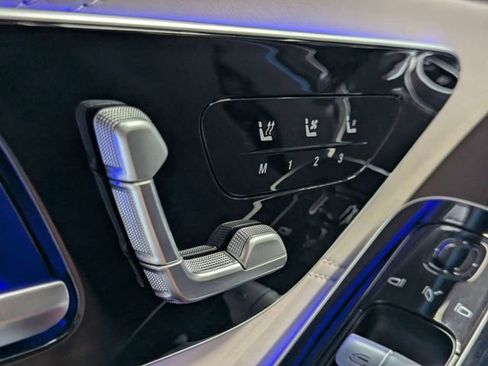 Used 2022 Mercedes-Benz Maybach S 580 4MATIC w/ Manufaktur Leather Package image 19