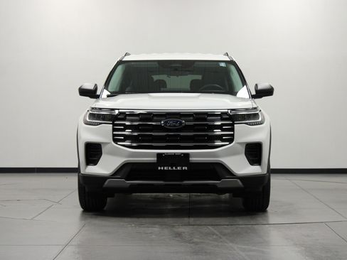 New 2026 Ford Explorer Active image 9