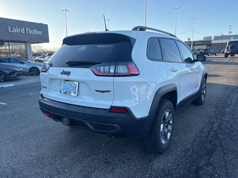 Used 2019 Jeep Cherokee Trailhawk w/ Comfort/Convenience Group image 4