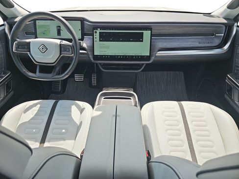 Used 2022 Rivian R1T Adventure AWD/4WD image 9