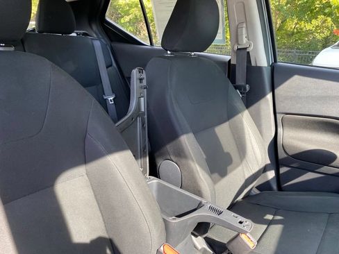 Used 2024 Nissan Kicks S FWD image 37