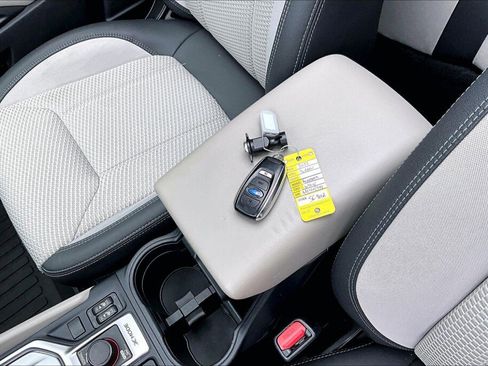 Certified 2022 Subaru Forester Premium AWD/4WD image 18