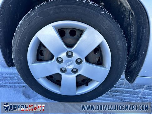 Used 2009 Chevrolet HHR LS image 12