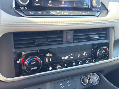 New 2026 Nissan Rogue SV image 25