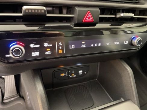 New 2026 Kia Sportage SX image 31