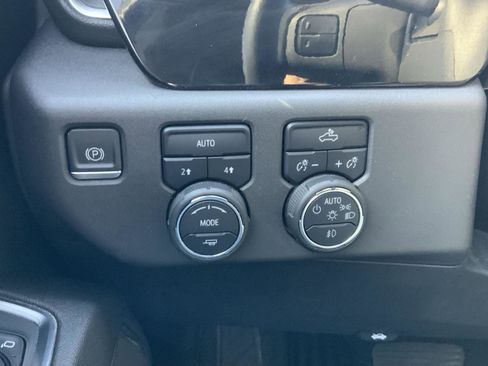 Used 2024 Chevrolet Silverado 1500 RST image 29