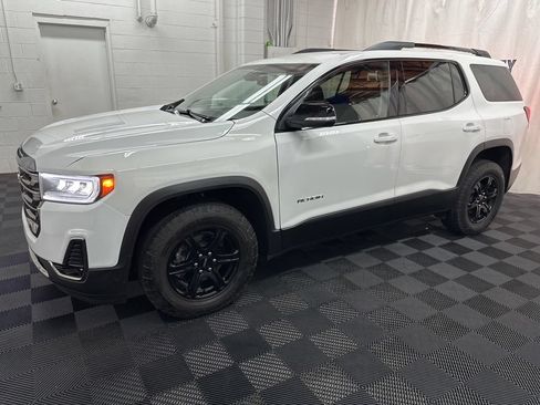 Used 2023 GMC Acadia AT4 w/ Preferred Package AWD/4WD image 2