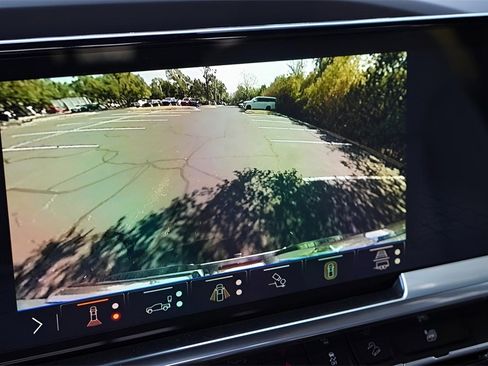 New 2026 GMC Sierra 1500 SLT image 12