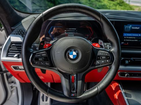 Used 2023 BMW XM AWD/4WD image 5