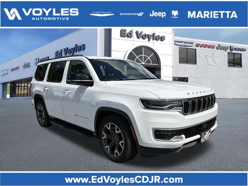 Used 2024 Jeep Wagoneer Series III AWD/4WD image 1