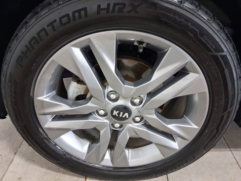 Used 2021 Kia Seltos S FWD image 10