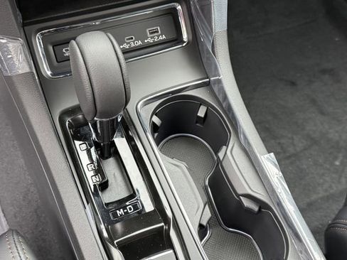 New 2026 Subaru Ascent Limited Bronze image 23