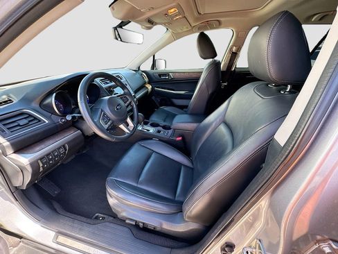 Used 2017 Subaru Outback 2.5i Limited image 27