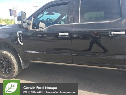Used 2019 Ford F350 Platinum w/ Platinum Ultimate Package AWD/4WD image 14