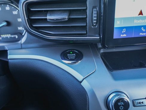 Used 2020 Ford Explorer XLT w/ Equipment Group 202A image 14