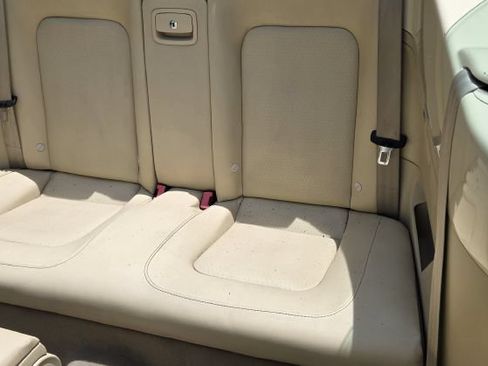 Used 2010 Volkswagen Beetle Convertible FWD image 15