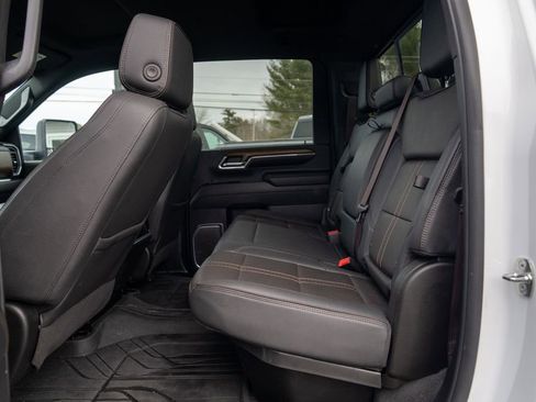 Used 2024 Chevrolet Silverado 2500 High Country image 18