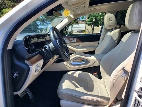 Used 2022 Mercedes-Benz GLS 450 4MATIC image 20