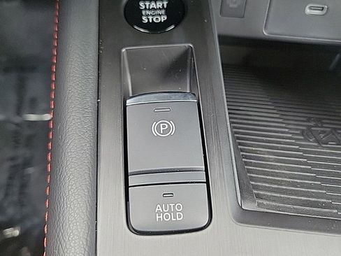 New 2025 Nissan Kicks SR w/ SR Premium Package image 26