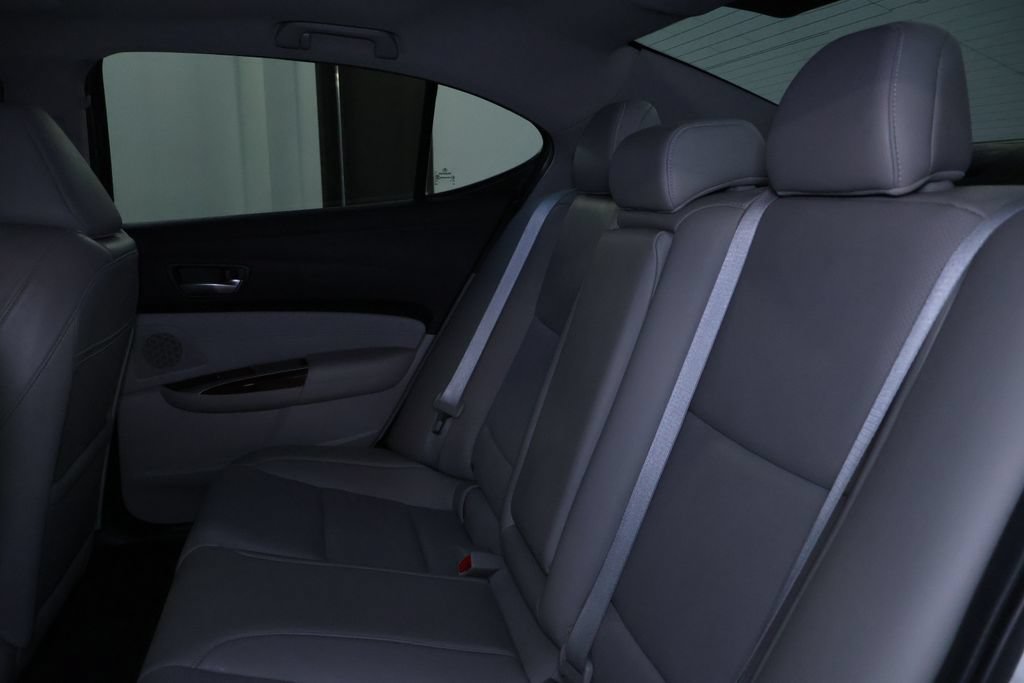 Used 2016 Acura TLX w/ Technology Package FWD image 15