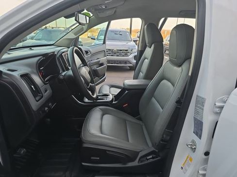 Used 2021 Chevrolet Colorado W/T w/ WT Convenience Package AWD/4WD image 12