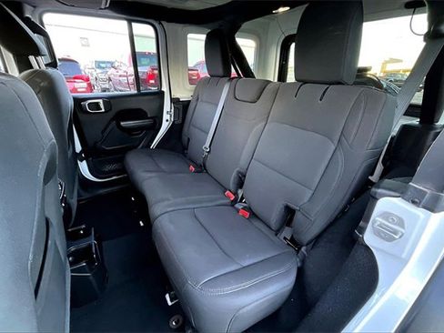 Used 2021 Jeep Wrangler Unlimited Sport image 19