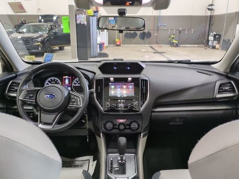 Used 2020 Subaru Forester Premium AWD/4WD image 5