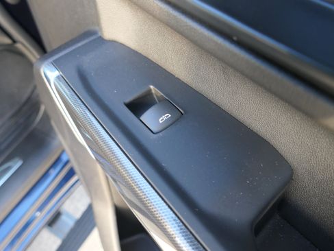 Used 2023 GMC Sierra 2500 AT4 image 27