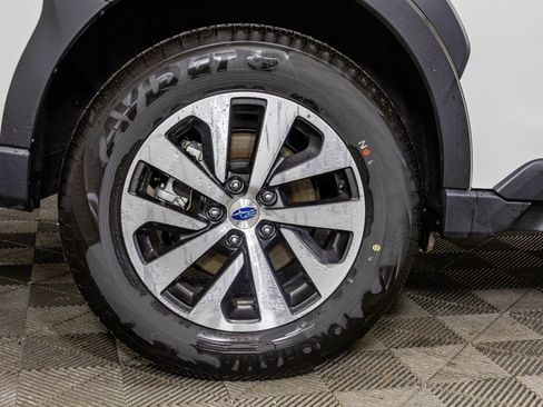 Used 2025 Subaru Outback Premium image 50