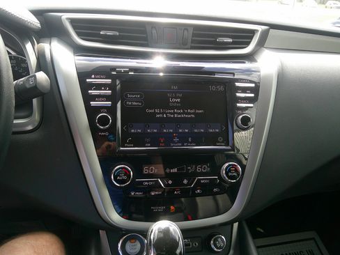 Used 2023 Nissan Murano SV image 20