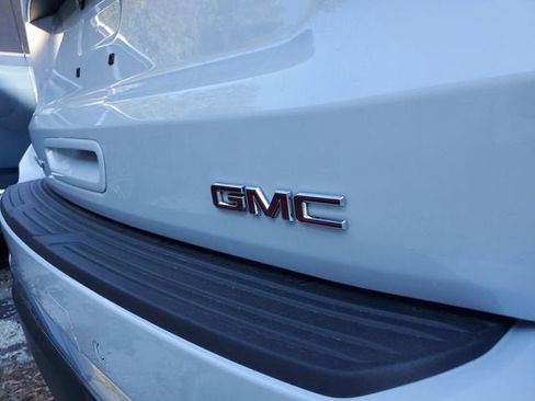 New 2026 GMC Yukon XL Denali w/ Sun & Power Step Package image 7