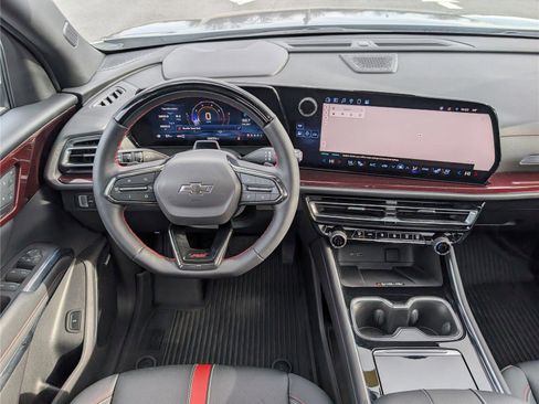 Used 2024 Chevrolet Traverse RS w/ LPO, Floor Liner Package image 19