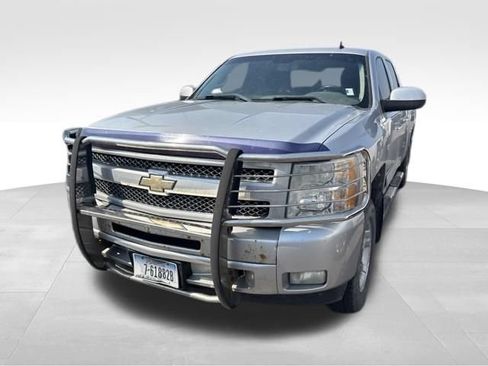 Used 2010 Chevrolet Silverado 1500 LT AWD/4WD image 2