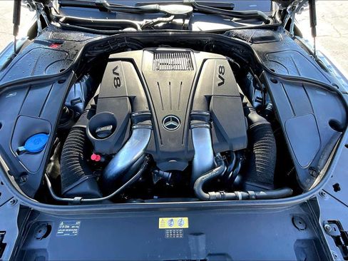 Used 2015 Mercedes-Benz S 550 Sedan image 32