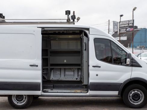 Used 2016 Ford Transit 250 130 Medium Roof image 16